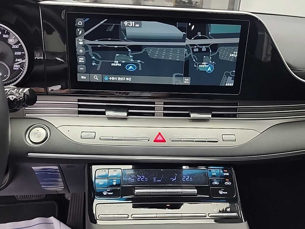 HYUNDAI Grandeur - Vista 10