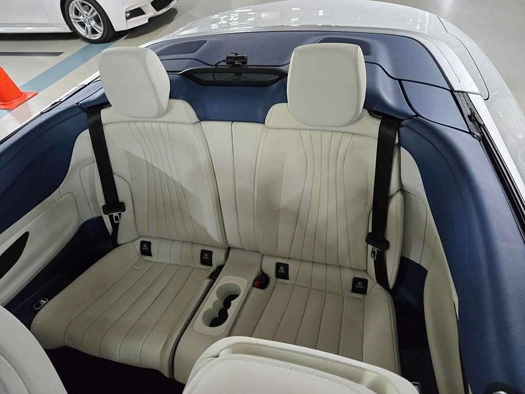 Mercedes Benz E class - Vista 7