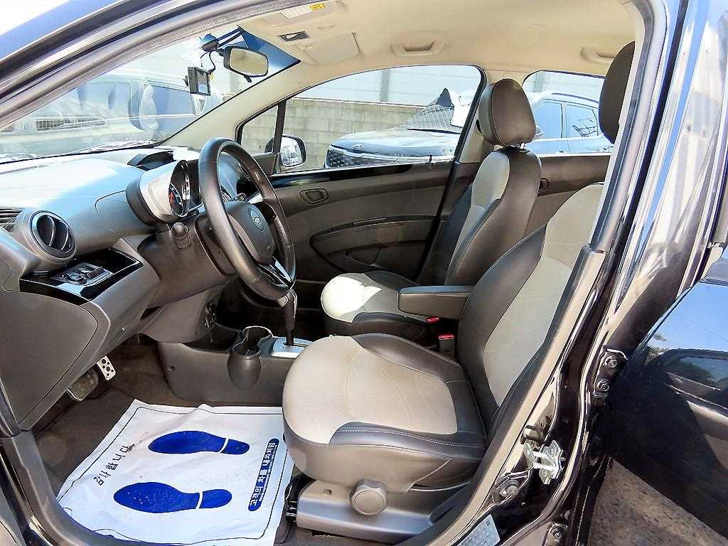 Chevrolet Spark - Vista 5