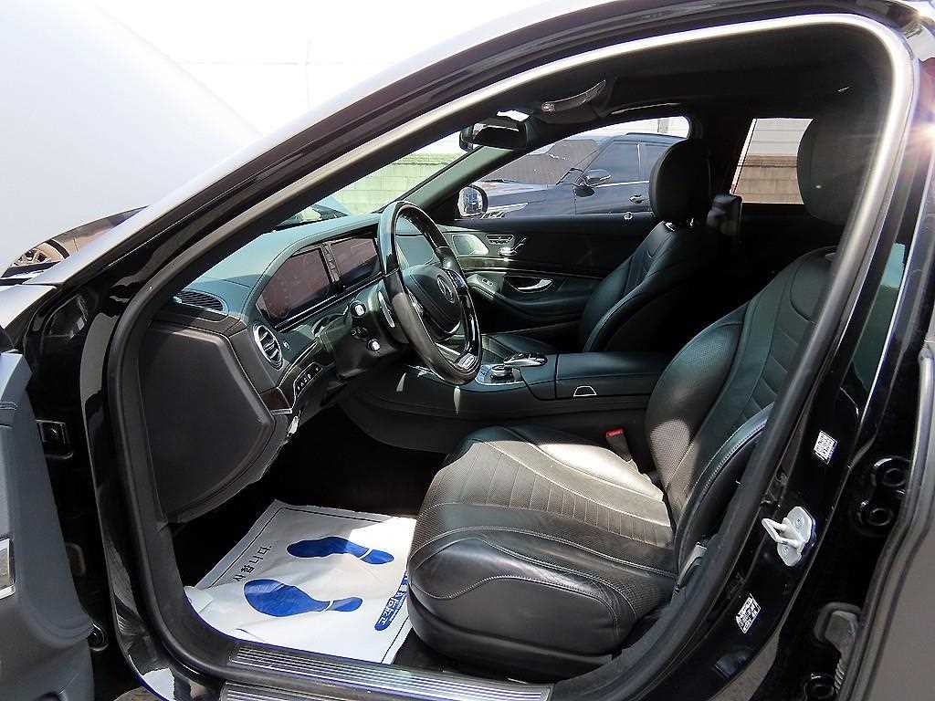 Mercedes Benz S Class - Vista 5