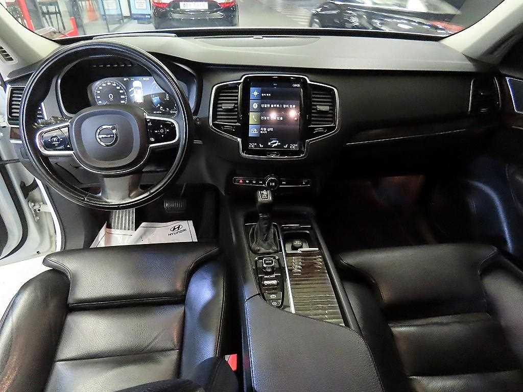 Volvo XC90 - Vista 10