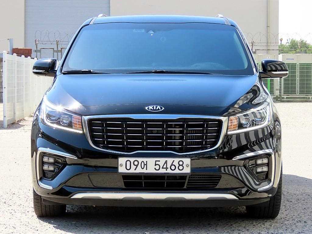 KIA Carnival 2019 - Importación desde Corea - HF Imports Iquique - Foto 1