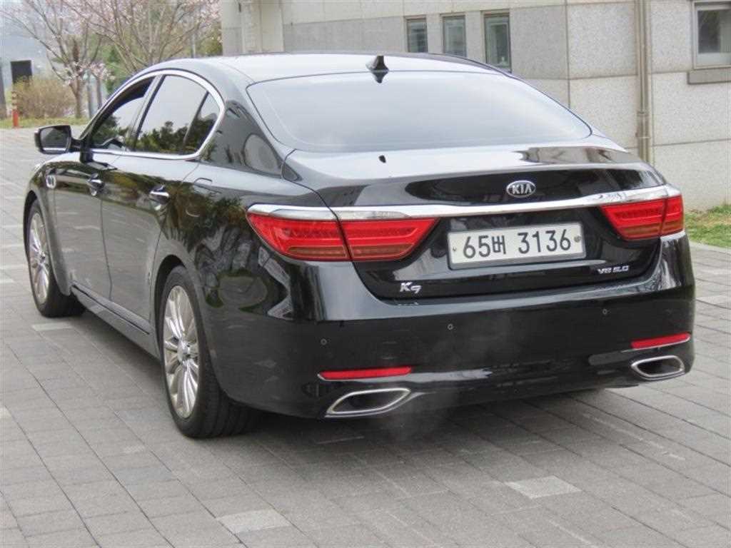 KIA K9 - Vista 4