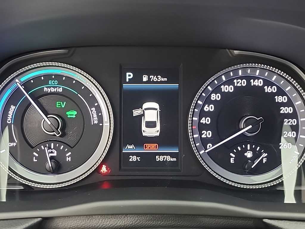 HYUNDAI Sonata - Vista 8