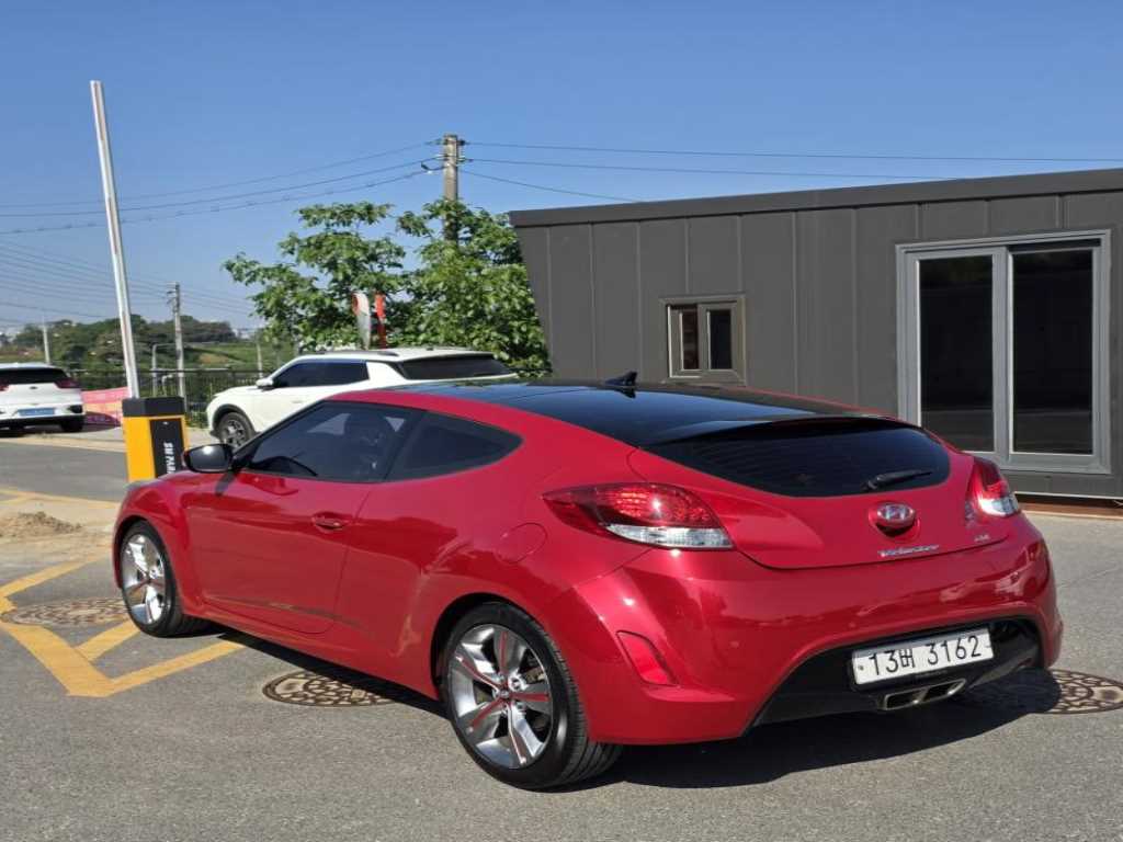 HYUNDAI Veloster - Vista 5