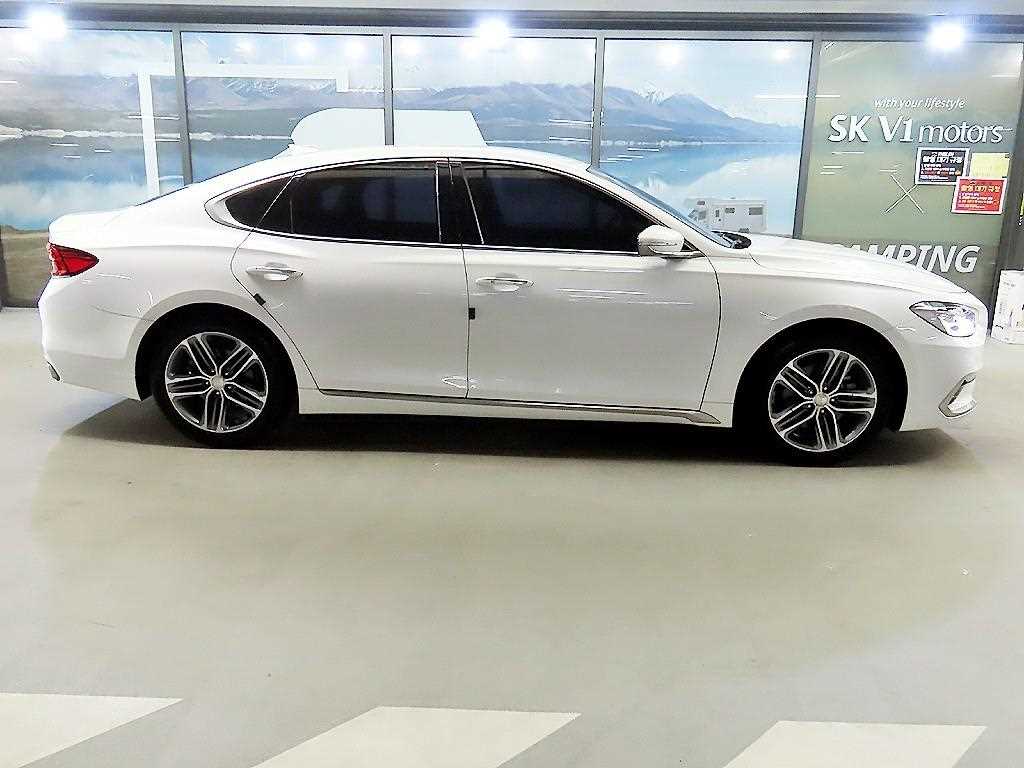 HYUNDAI Grandeur - Vista 3