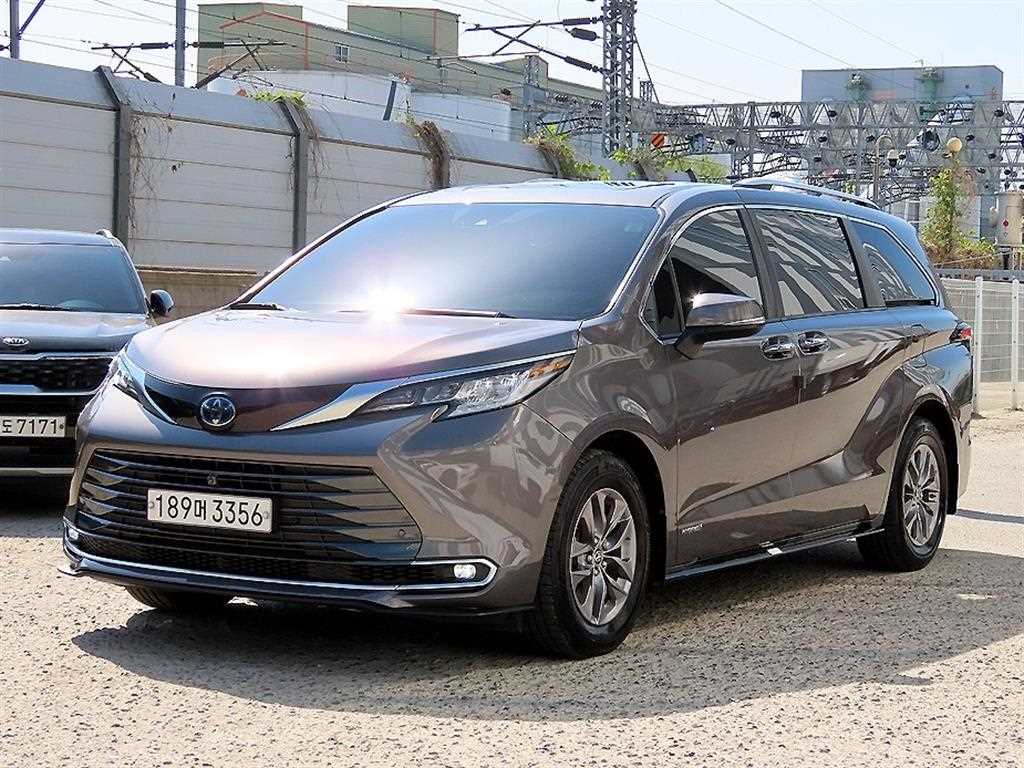 Toyota Siena - Vista 2