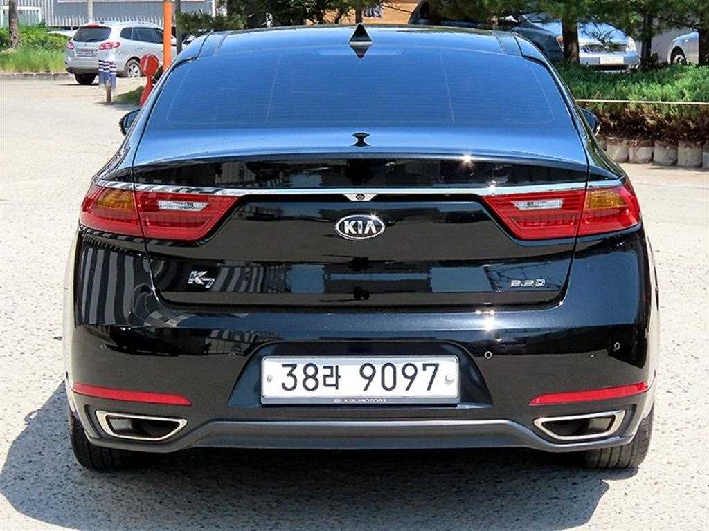 KIA K7 - Vista 4