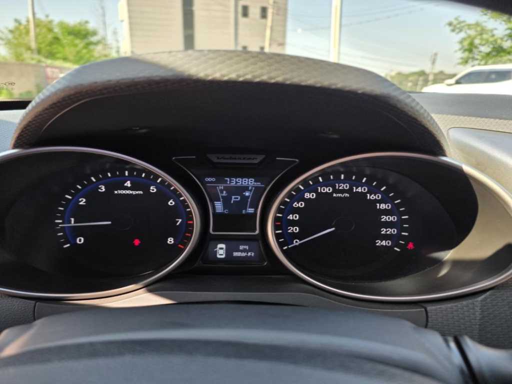 HYUNDAI Veloster - Vista 6