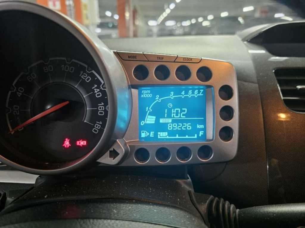 Chevrolet Spark - Vista 7