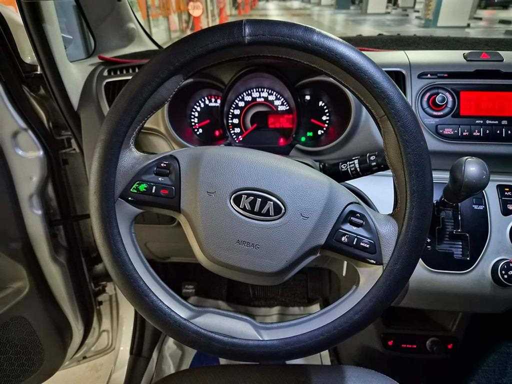 KIA Ray - Vista 9