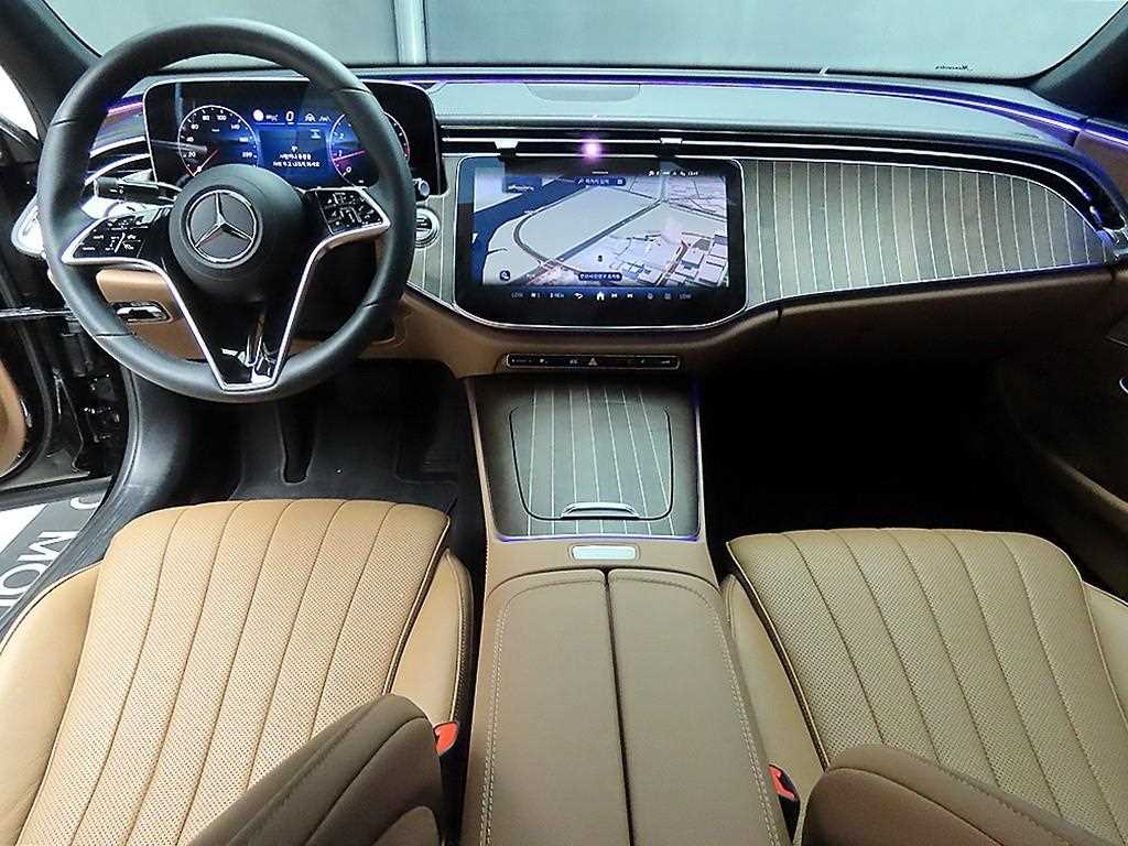 Mercedes Benz E class - Vista 7
