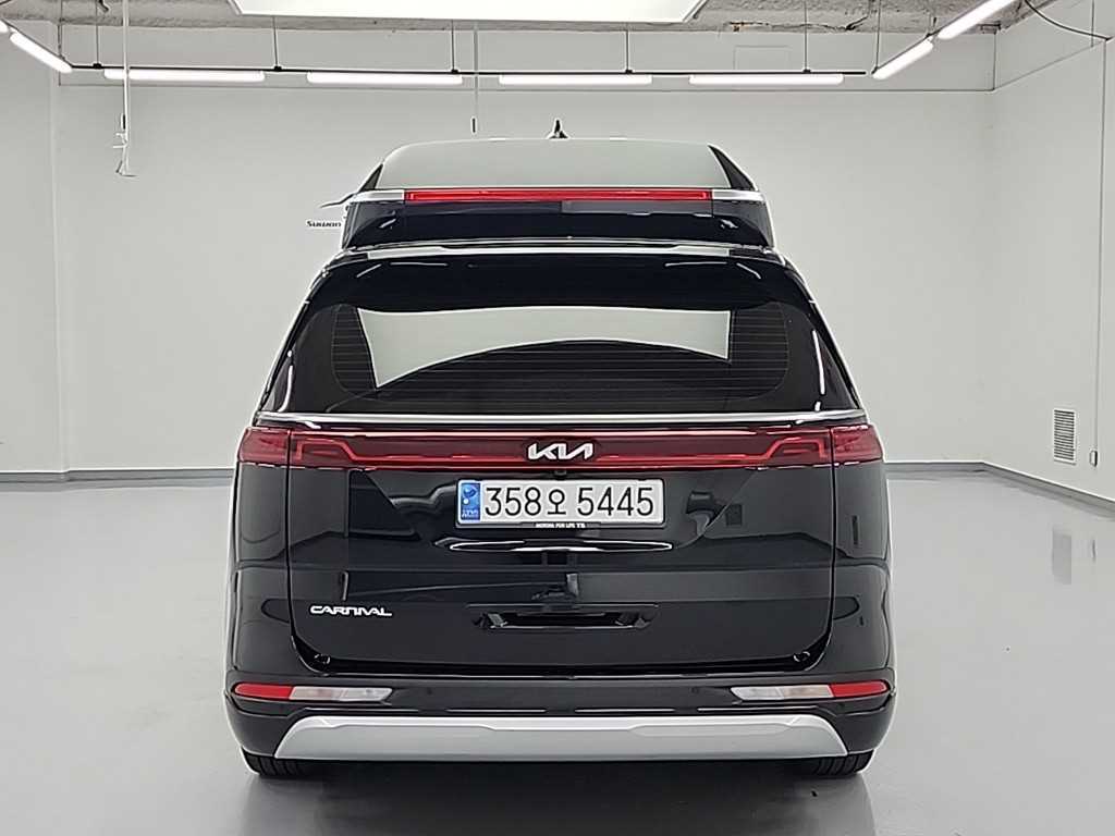 KIA Carnival - Vista 3
