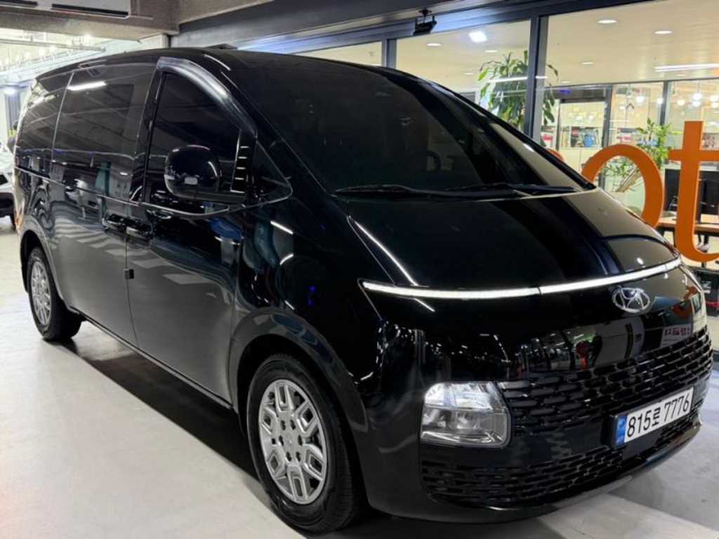 HYUNDAI Staria - Vista 2