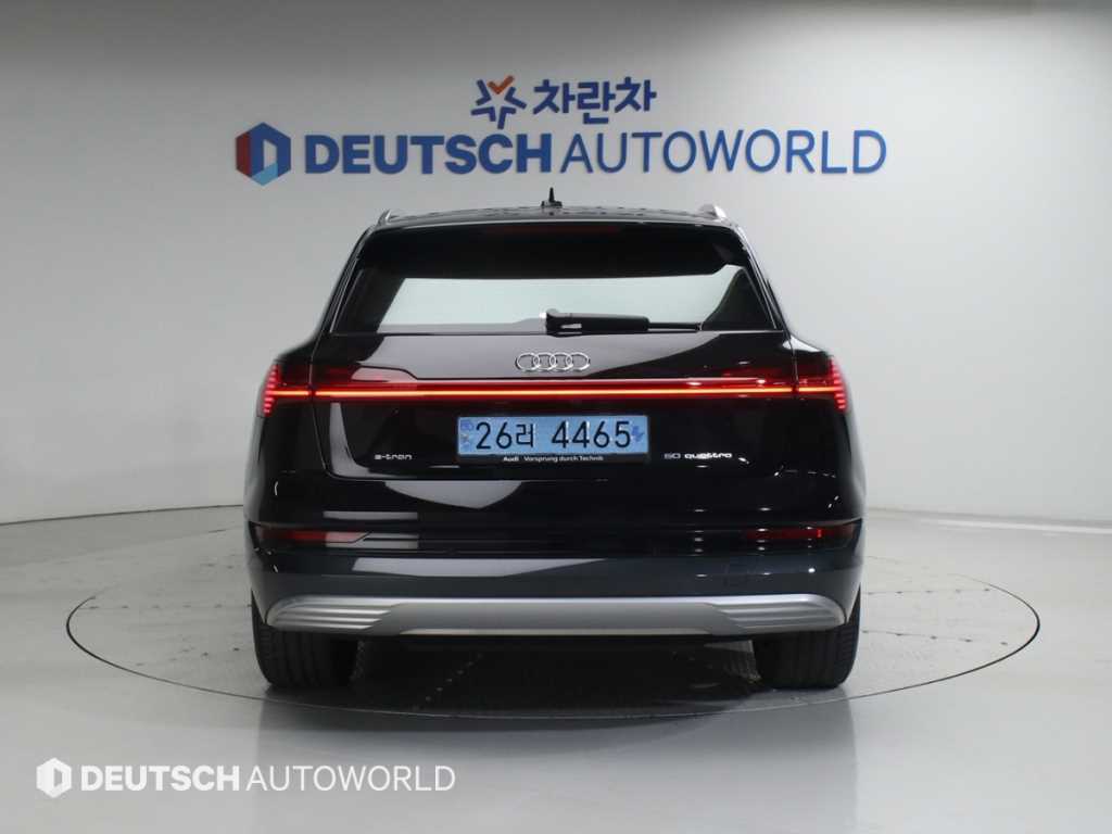 Audi e-Tron - Vista 4