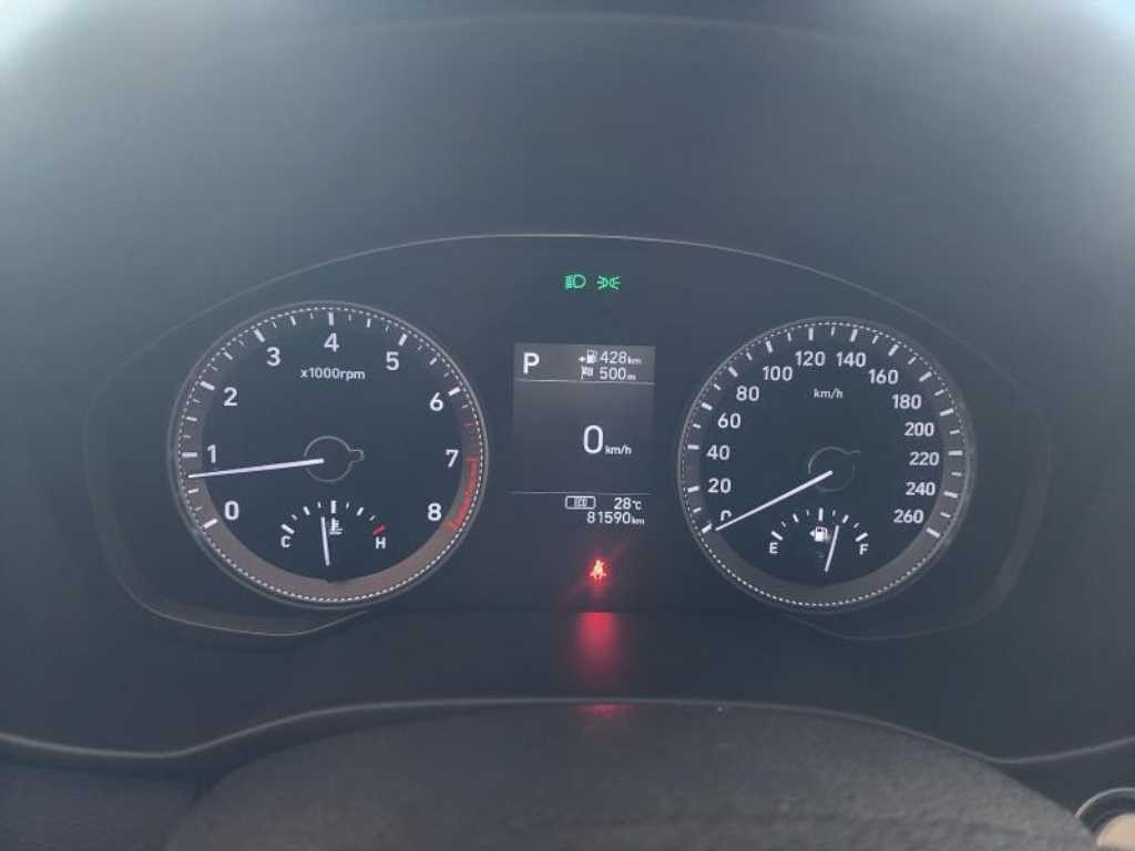 HYUNDAI Grandeur - Vista 11