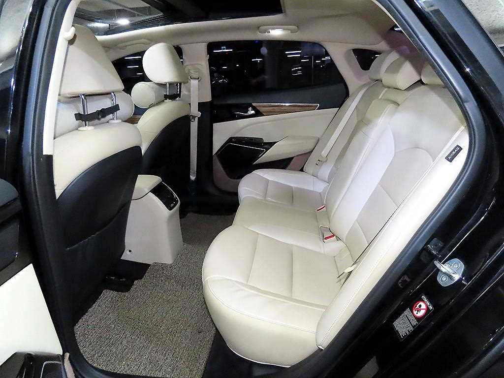 KIA K7 - Vista 7