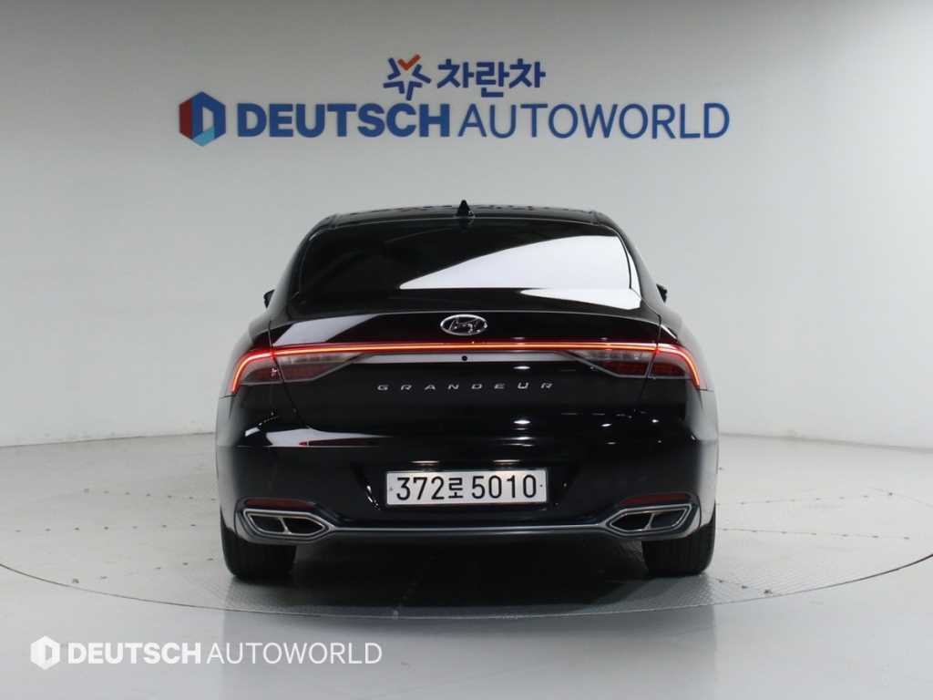 HYUNDAI Grandeur - Vista 4
