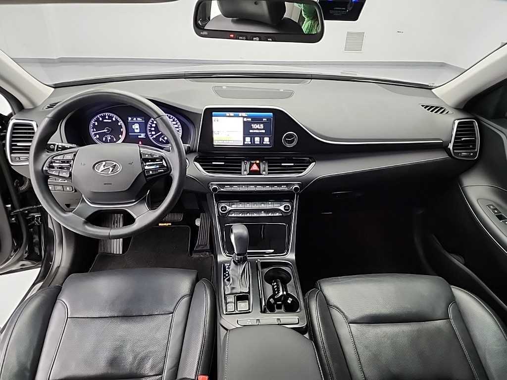HYUNDAI Grandeur - Vista 7