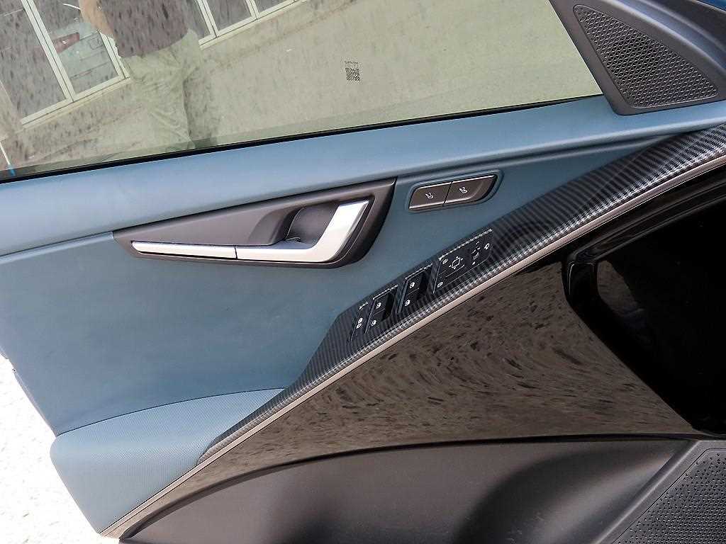 KIA Niro - Vista 12