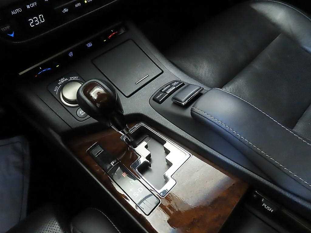 Lexus ES - Vista 12