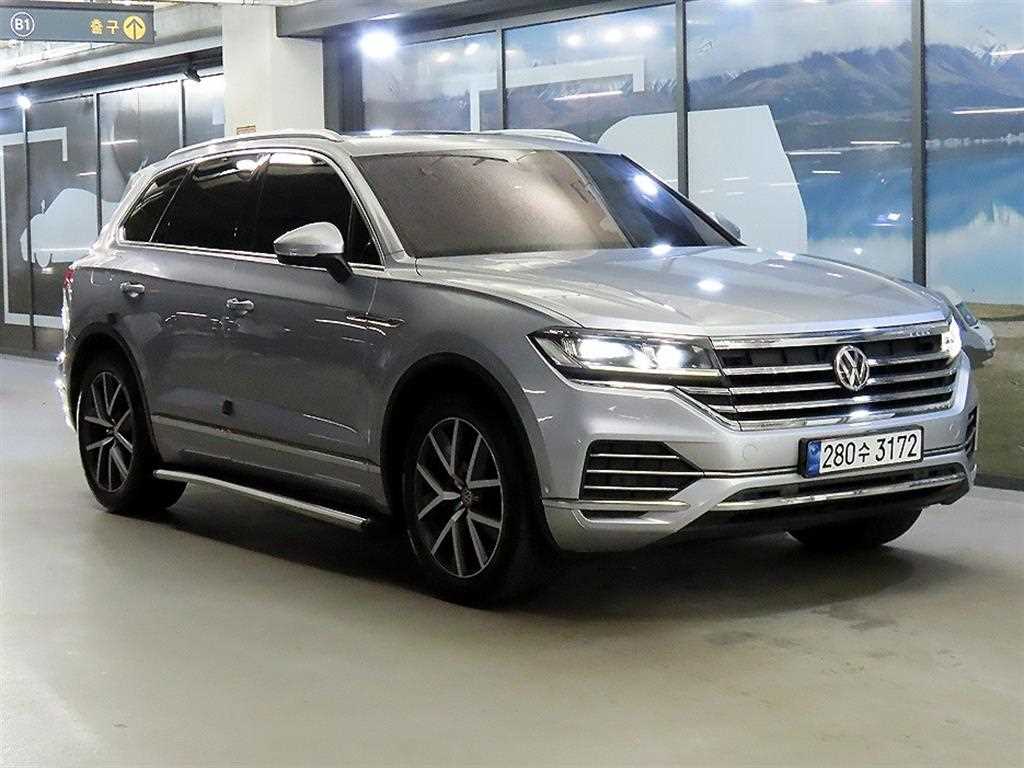 Volkswagen Touareg 2020 Plateado - Importación desde Corea - HF Imports Iquique - Foto 1