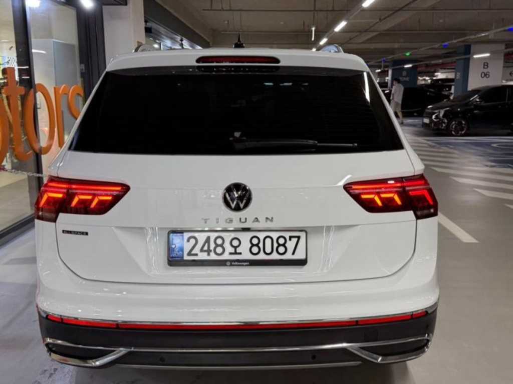 Volkswagen Tiguan - Vista 5