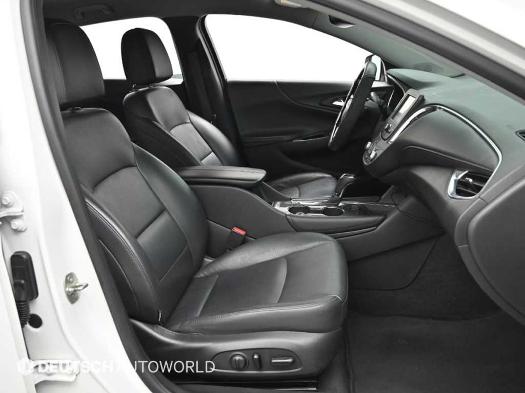 Chevrolet Malibu - Vista 10