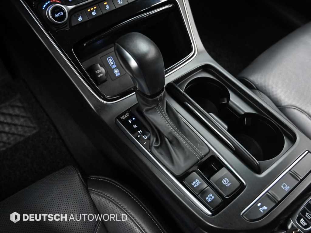 HYUNDAI Grandeur - Vista 9