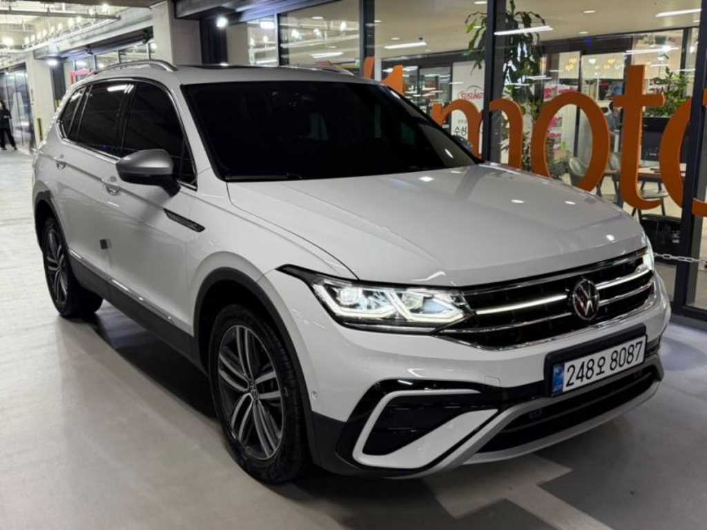 Volkswagen Tiguan - Vista 2