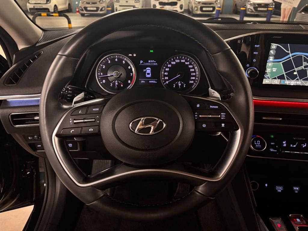 HYUNDAI Sonata - Vista 7