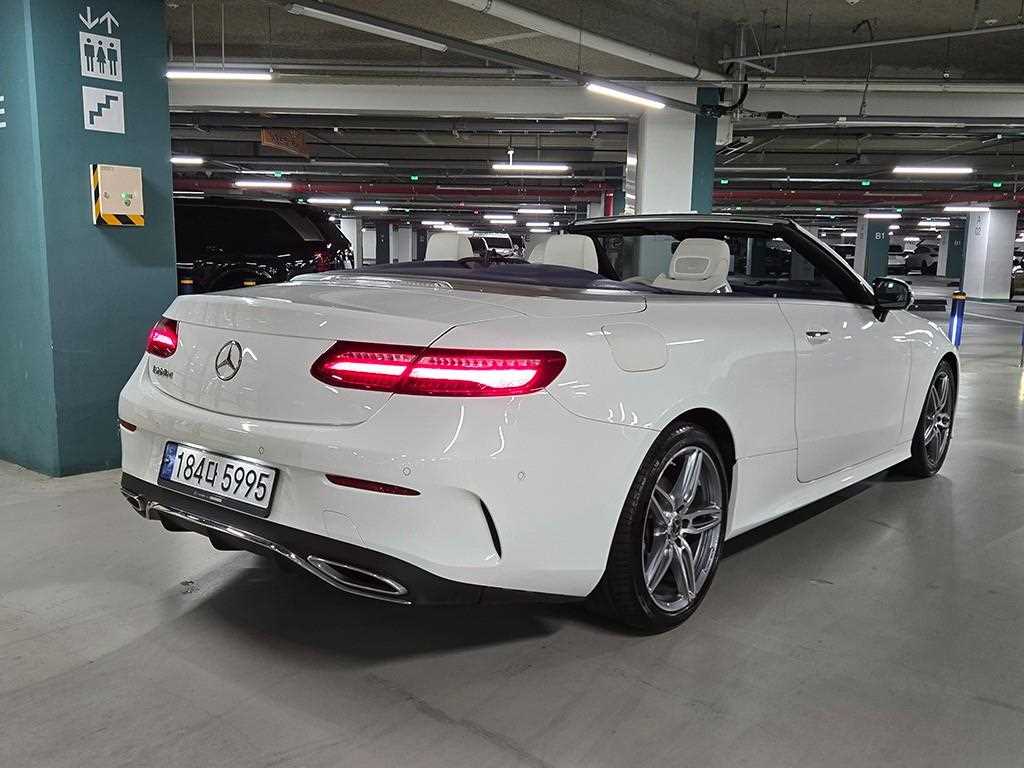 Mercedes Benz E class - Vista 3