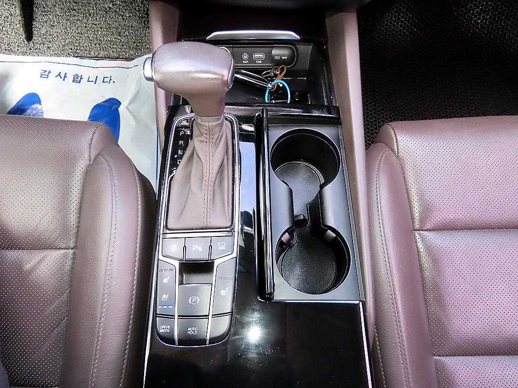 KIA K7 - Vista 11