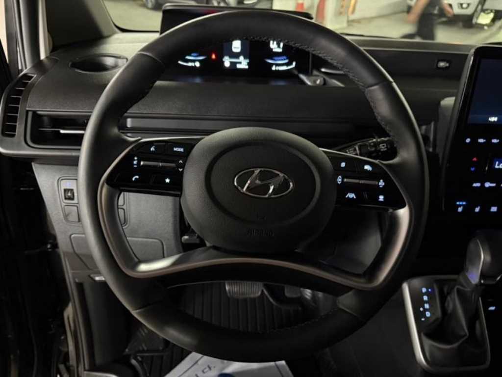 HYUNDAI Staria - Vista 7