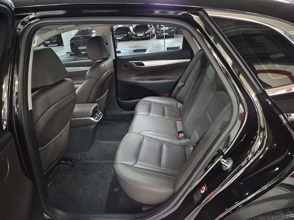 HYUNDAI Grandeur - Vista 7
