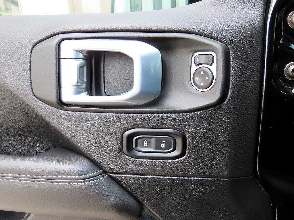 Jeep Wrangler - Vista 11