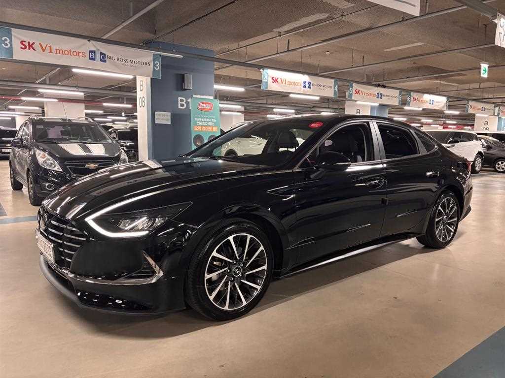 HYUNDAI Sonata - Vista 3