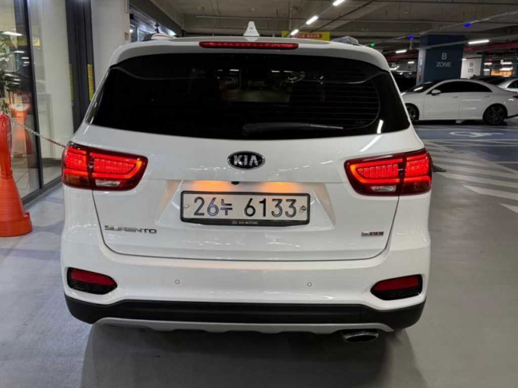 KIA Sorento - Vista 5