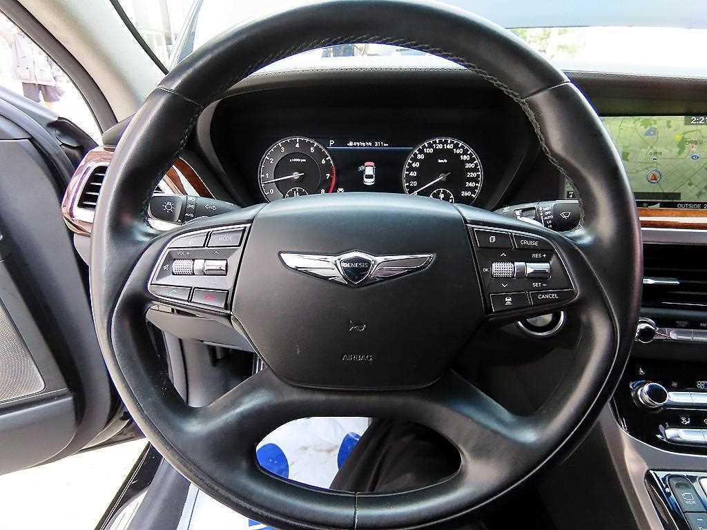Genesis EQ900 - Vista 8