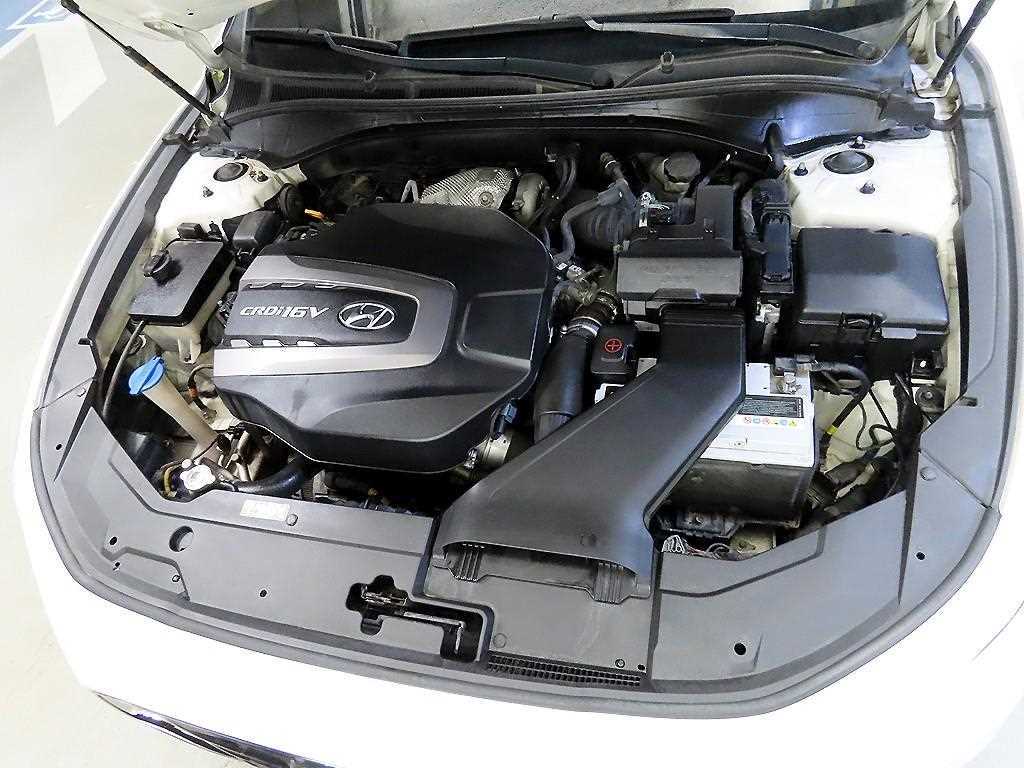 HYUNDAI Grandeur 2018 Blanco - Importación desde Corea - HF Imports Iquique - Foto 18