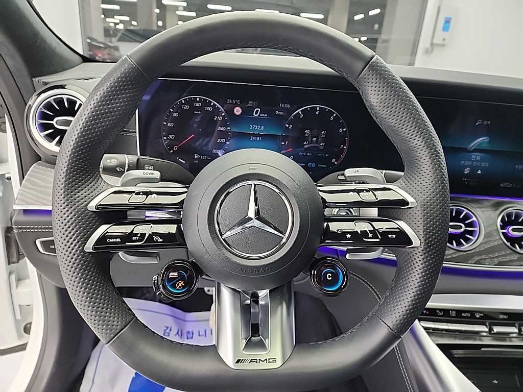 Mercedes Benz AMG GT - Vista 9