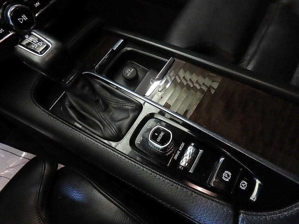 Volvo XC90 - Vista 12