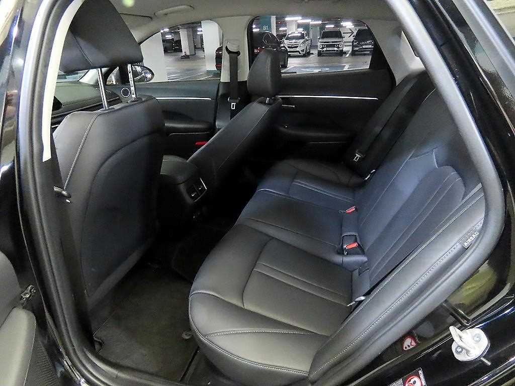 HYUNDAI Sonata - Vista 7