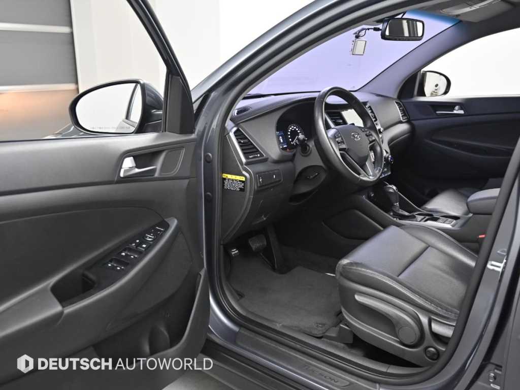HYUNDAI Tucson - Vista 11