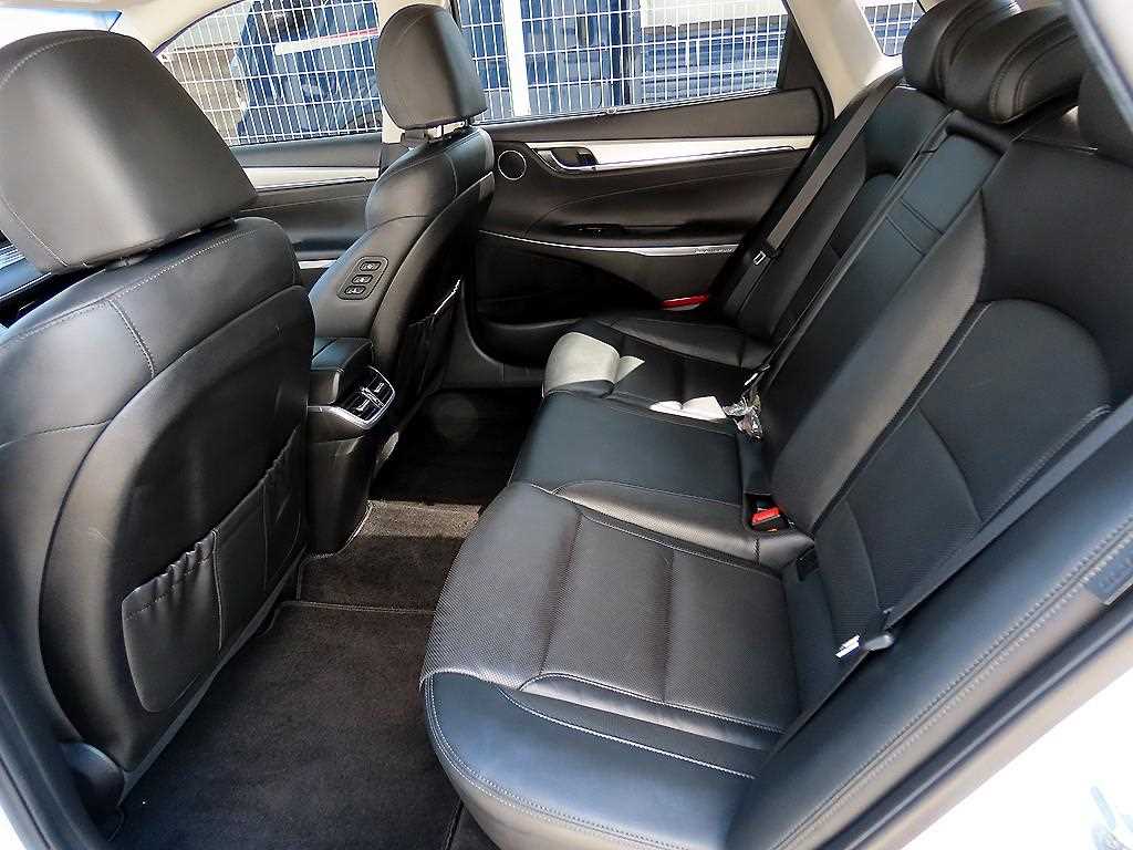 HYUNDAI Grandeur - Vista 6