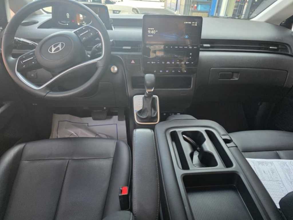 HYUNDAI Staria - Vista 7