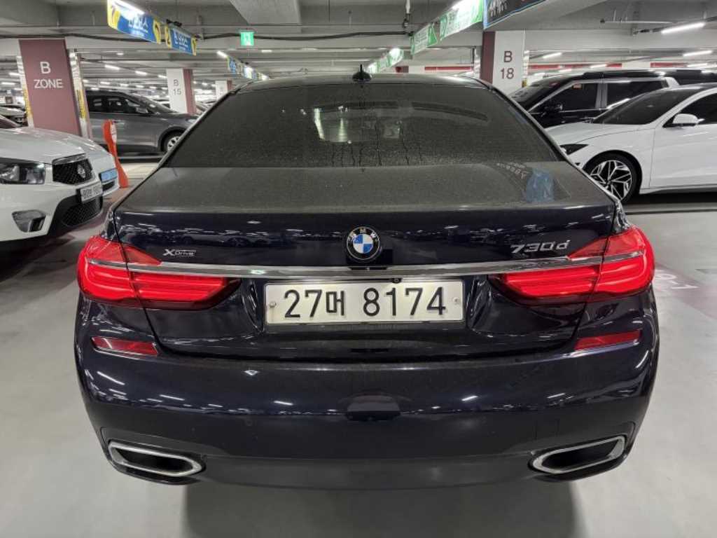 BMW 7 Series - Vista 2