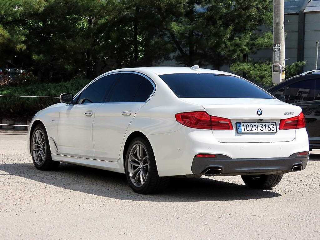 BMW 5 Series - Vista 3