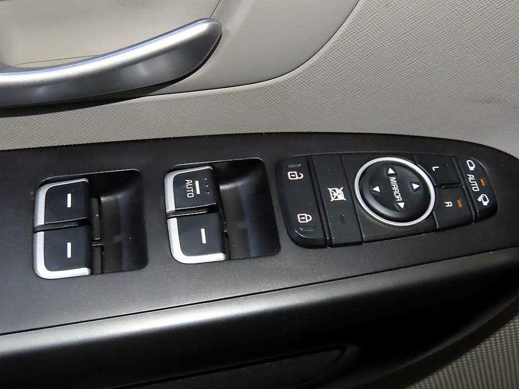 KIA Carnival 2015 - Importación desde Corea - HF Imports Iquique - Foto 13