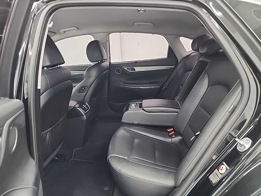 HYUNDAI Grandeur - Vista 12